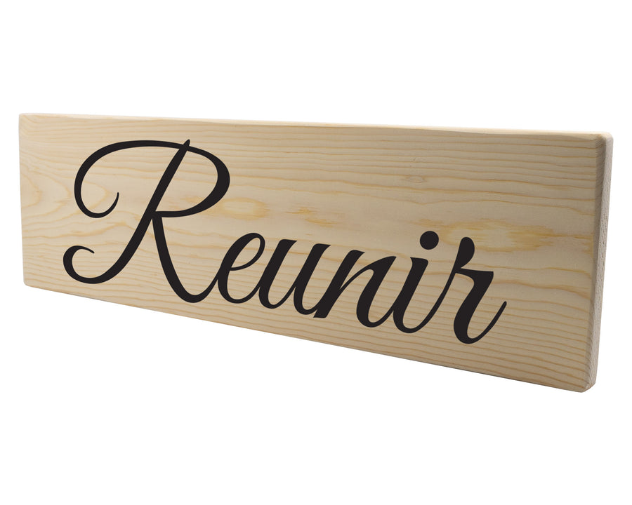 Reunir Spanish Wood Decor